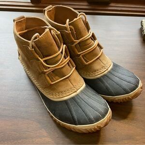 Sorel Out 'N About Ankle Brown Leather Duck Boots Winter Boots Womens Sz 8
